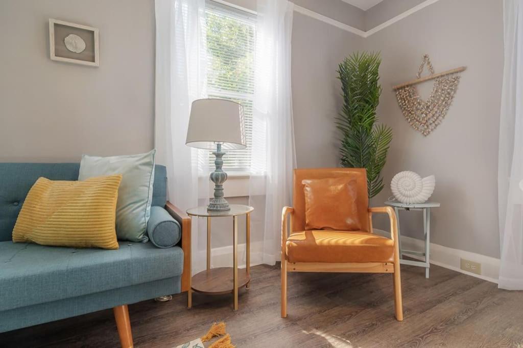Serene Beachy Bungalow With Large Screened Porch! Tampa Eksteriør billede